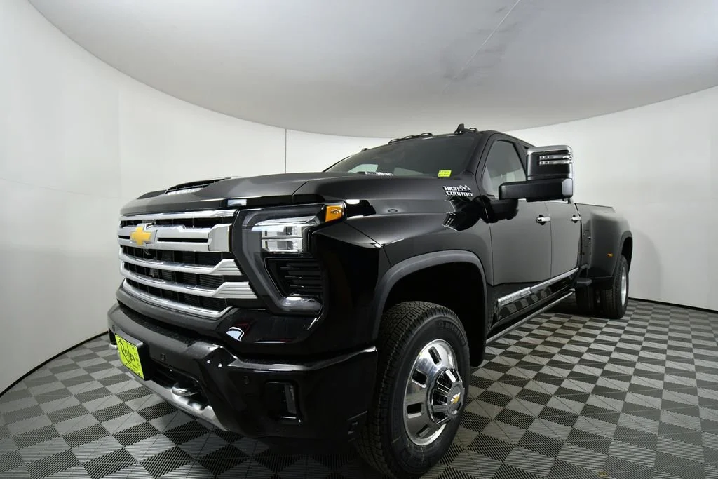 2026 Chevrolet Silverado 3500 HD High Country - Photo 6