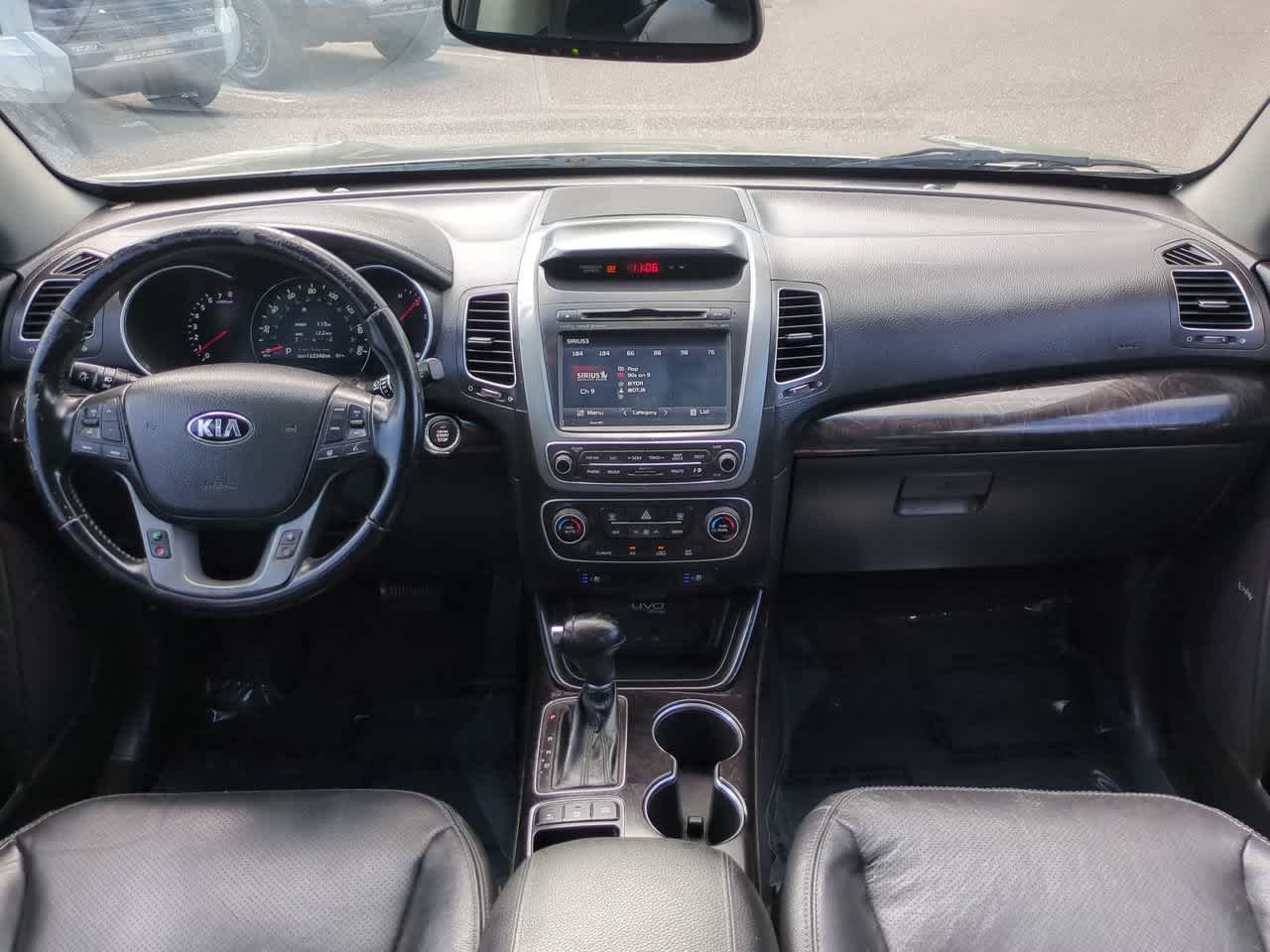 Used 2015 Titanium Silver Kia SX image 15