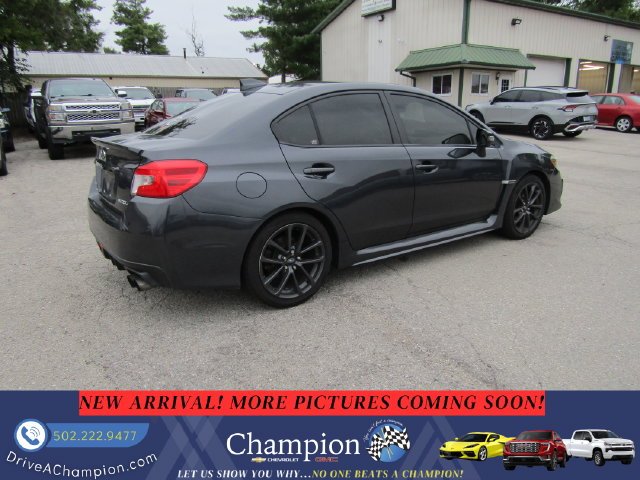Used 2018 Gray Subaru Limited image 4