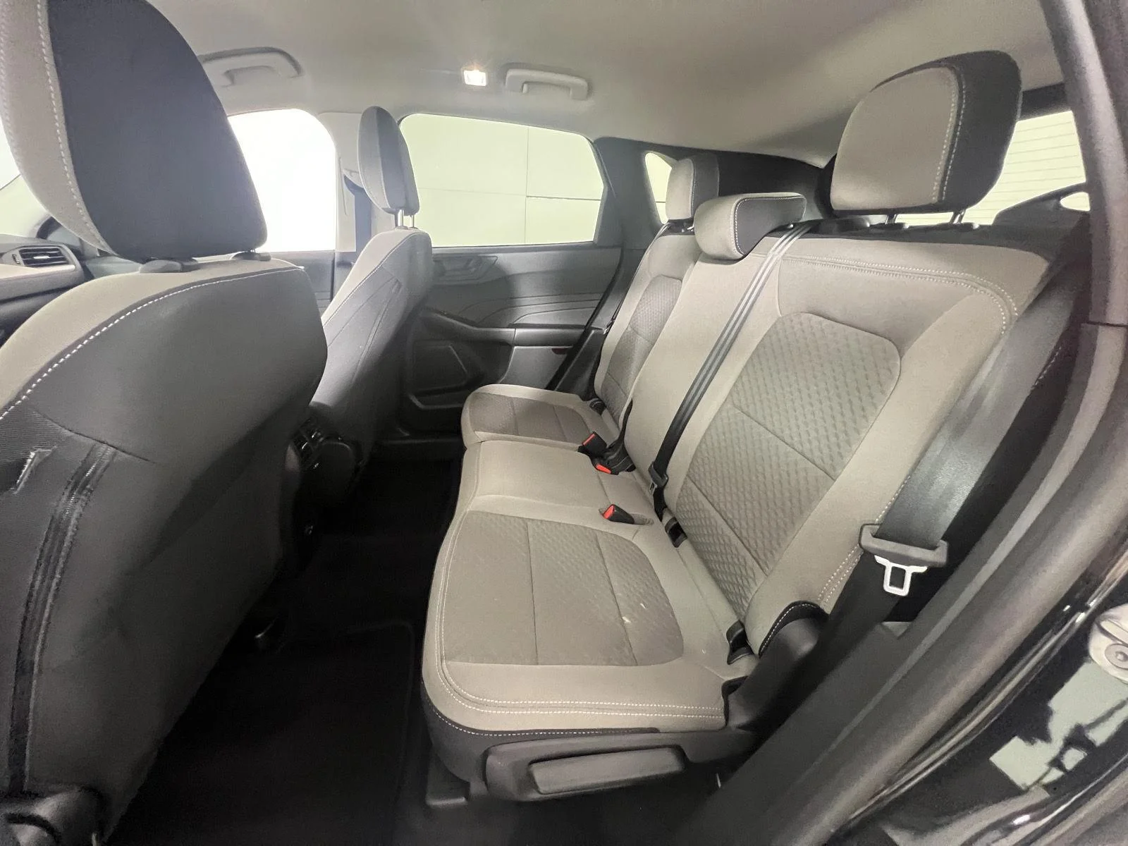 Used 2022 Agate Black Ford SE image 20