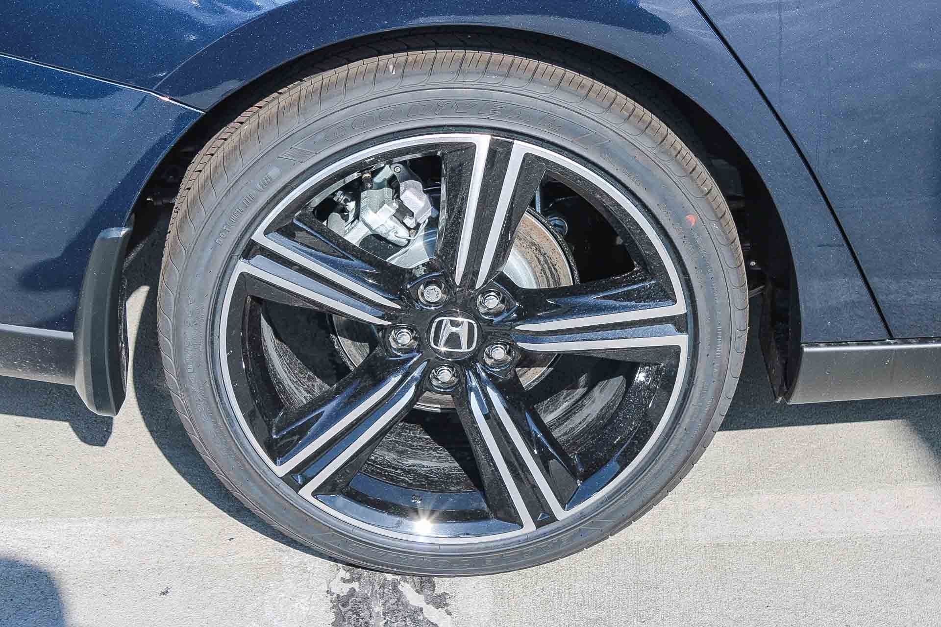 New 2026 Canyon River Blue Metallic Honda SE image 11