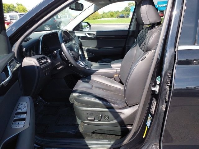 Used 2021 Black Hyundai Limited image 20