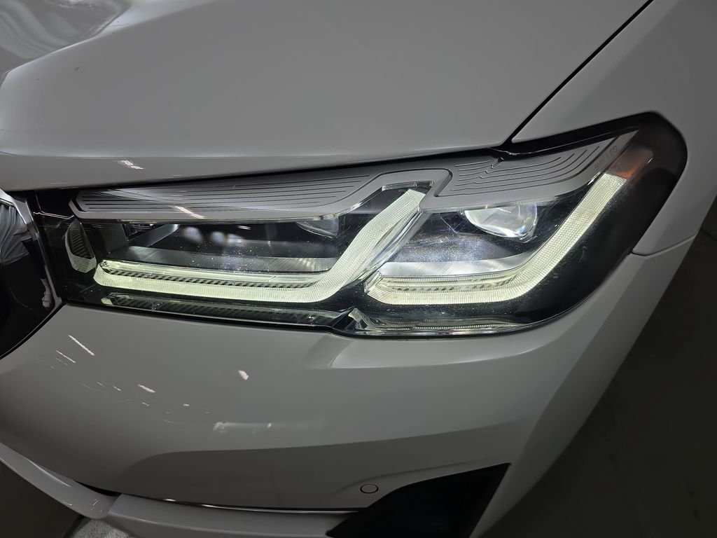 Used 2023 Alpine White BMW 530i xDrive image 32