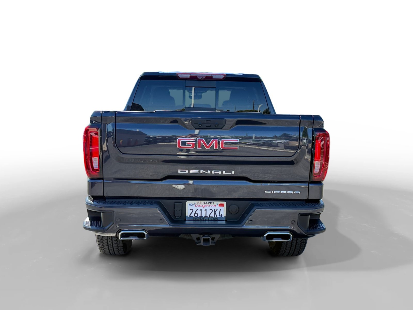 Used 2025 Titanium GMC Denali image 4