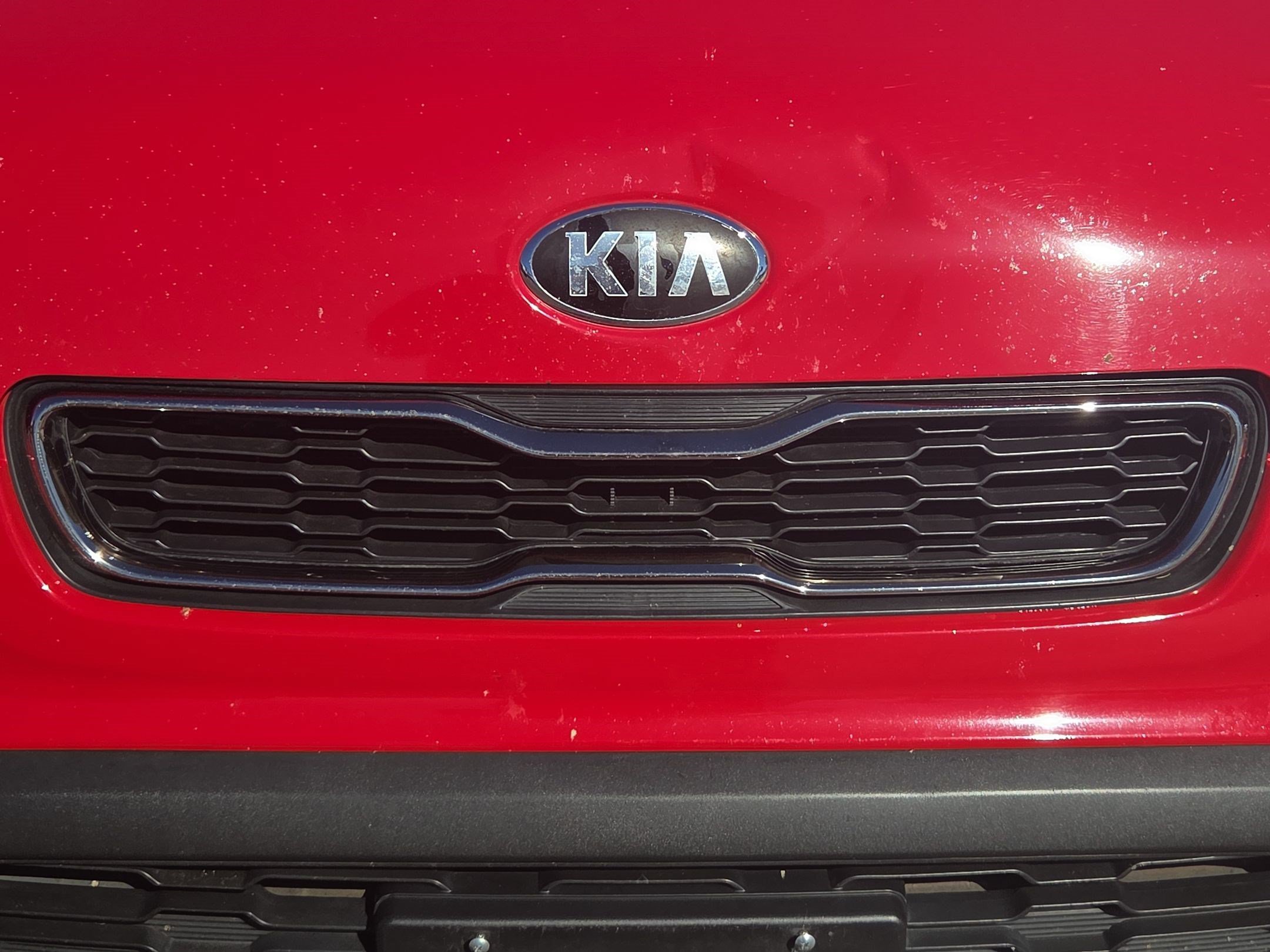 Used 2013 Molten Kia Base image 9