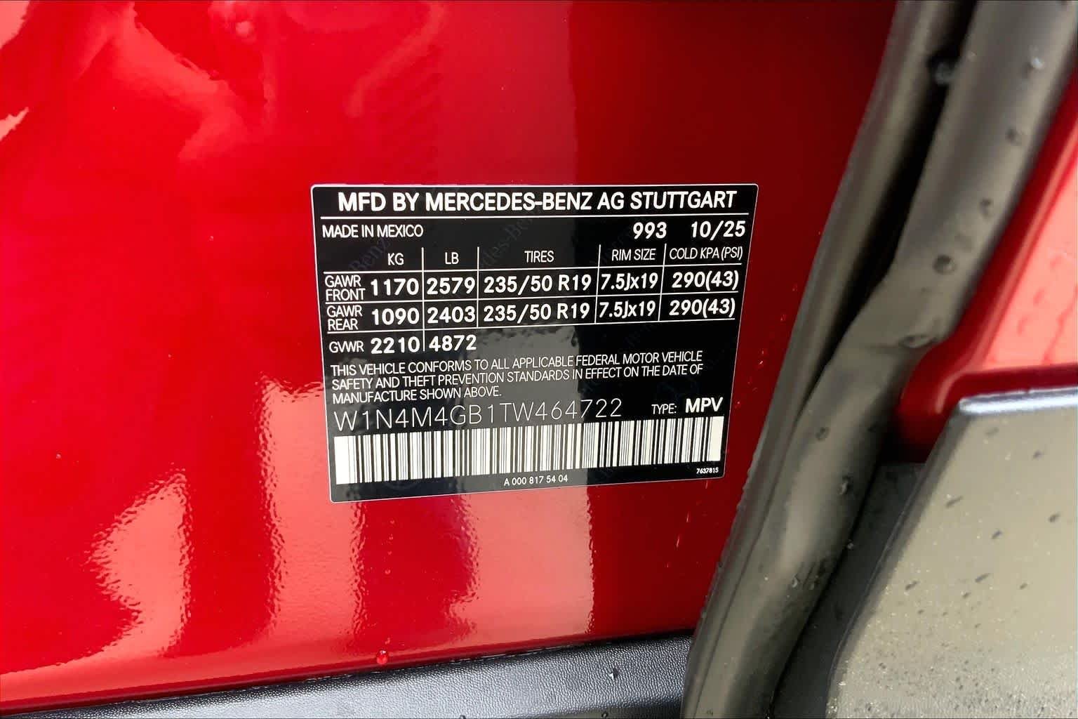 New 2026 MANUFAKTUR Patagonia Red Metallic Mercedes-Benz GLB 250 image 18