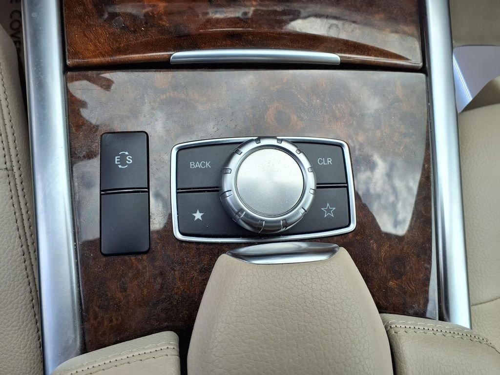 Used 2014 White Mercedes-Benz E 350 image 27