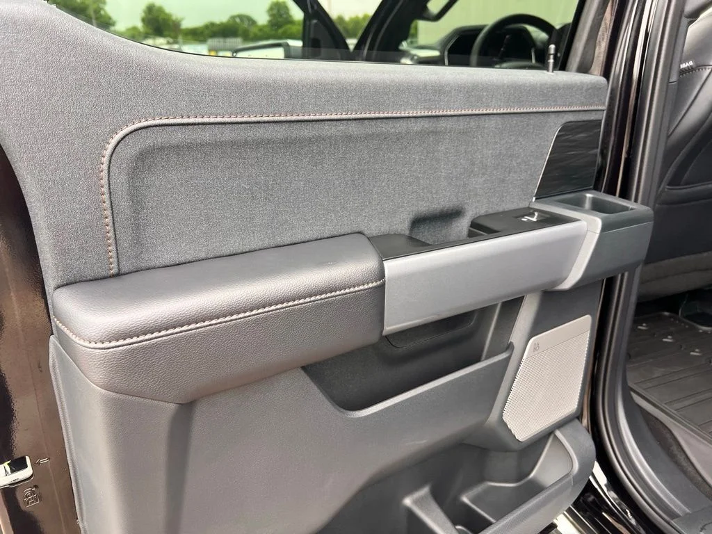 2025 Ford F-150 Lariat - Photo 34