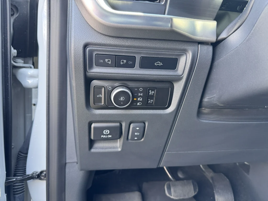 Used 2023 Avalanche Ford Raptor image 13