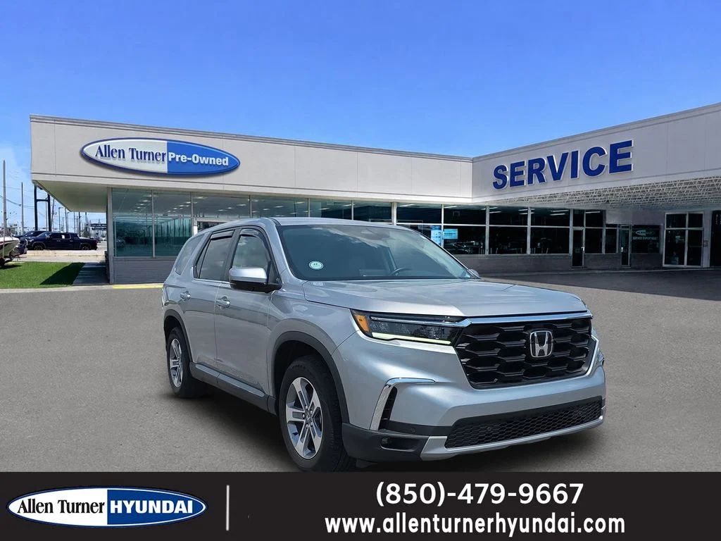 Used 2025 Lunar Silver Metallic Honda EX-L image 1