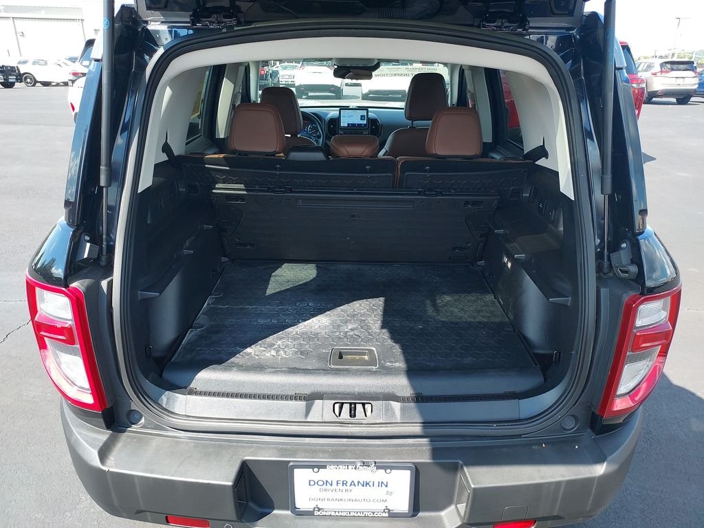 Used 2023 Black Ford Badlands image 9