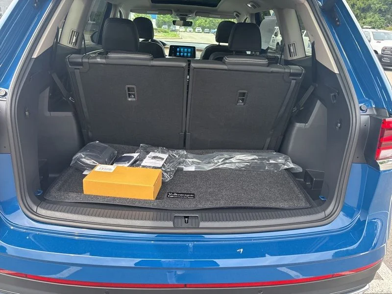 New 2026 Blue Volkswagen 2.0T SE w/Technology image 10