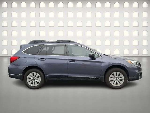 Used 2016 Gray Subaru 2.5i Premium image 8