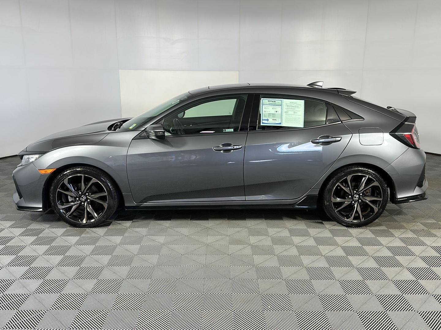 Used 2019 Polished Metal Metallic Honda Sport Touring image 19