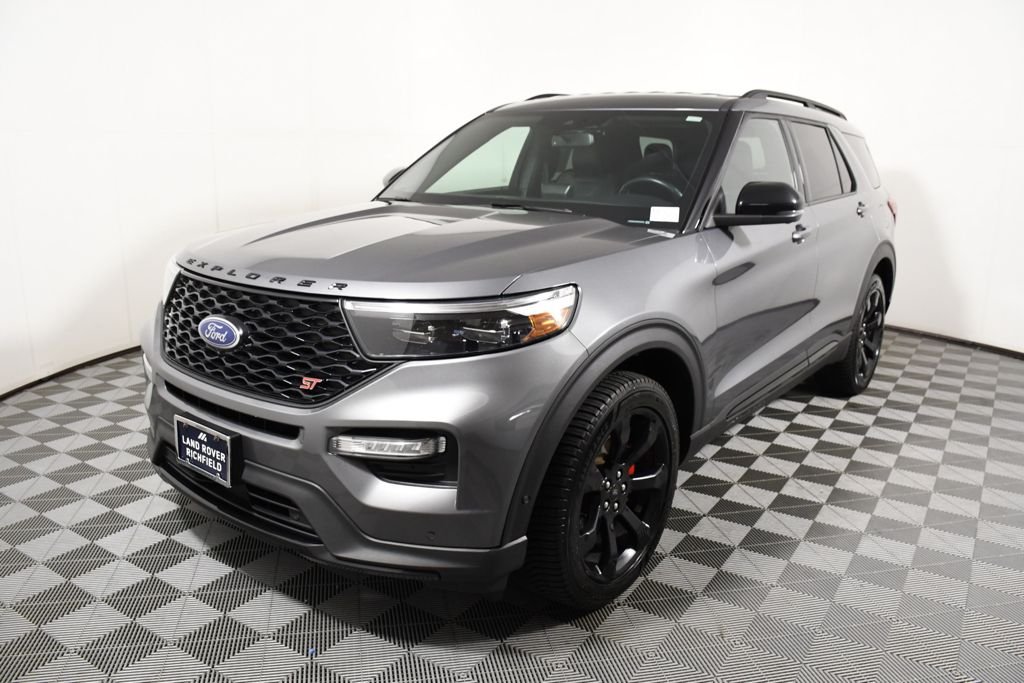 2021 Ford Explorer ST 4WD's photo