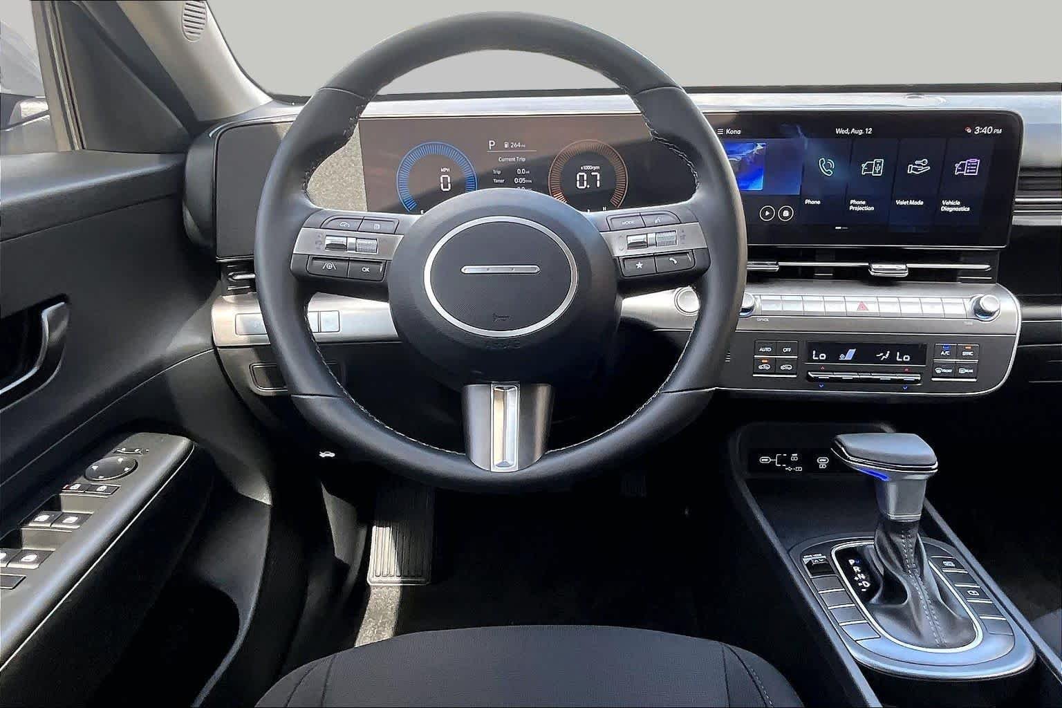 Used 2025 Cyber Gray Metallic Hyundai SEL image 6