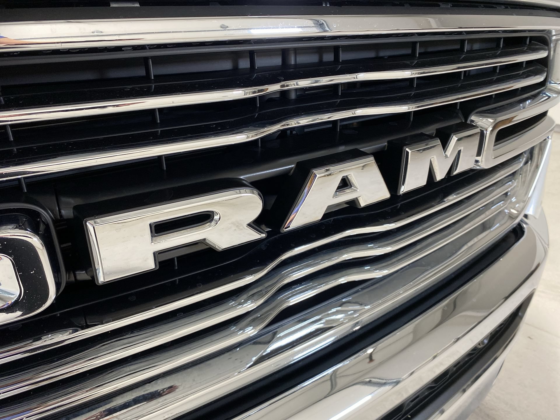 Used 2019 White Ram Laramie image 30