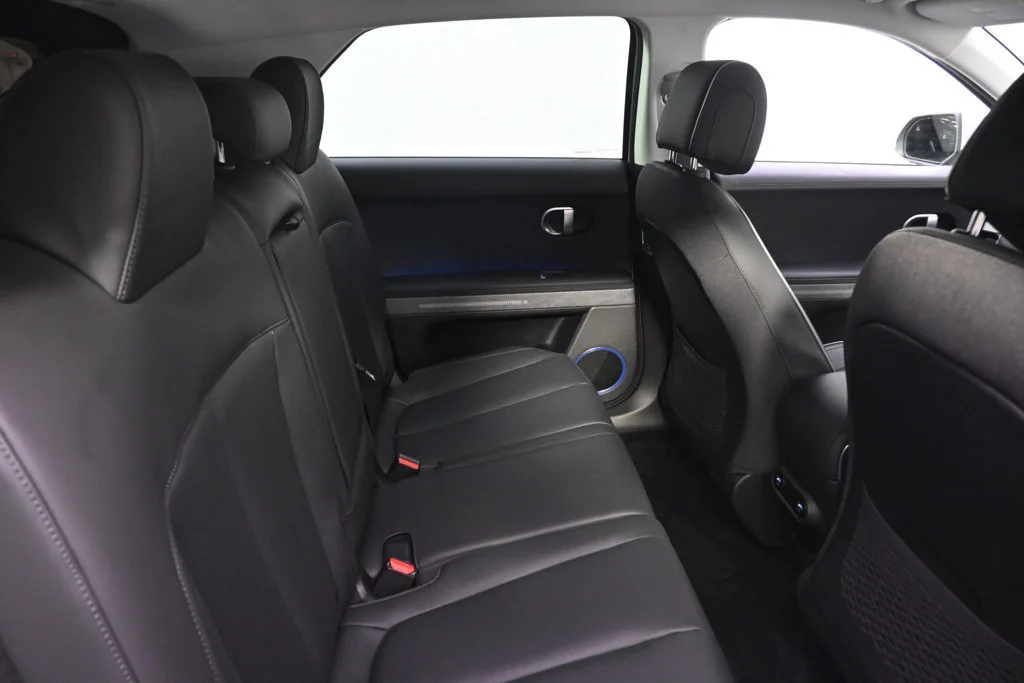 Used 2023 Grey Hyundai SEL image 18