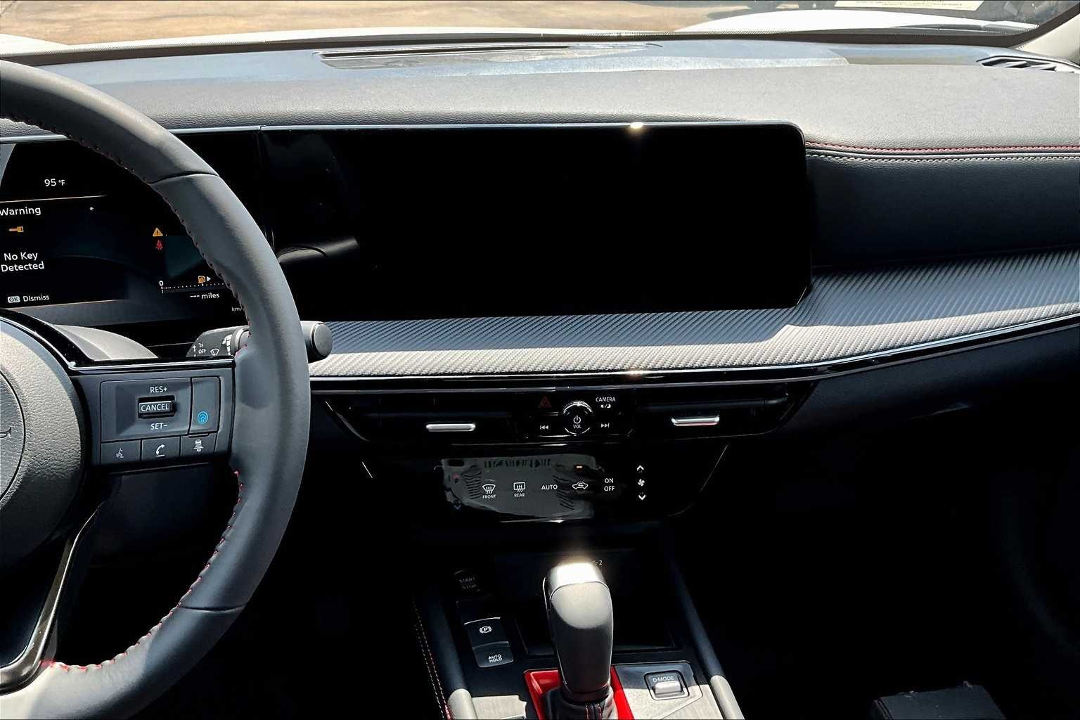 2025 Nissan Kicks SR - Photo 6