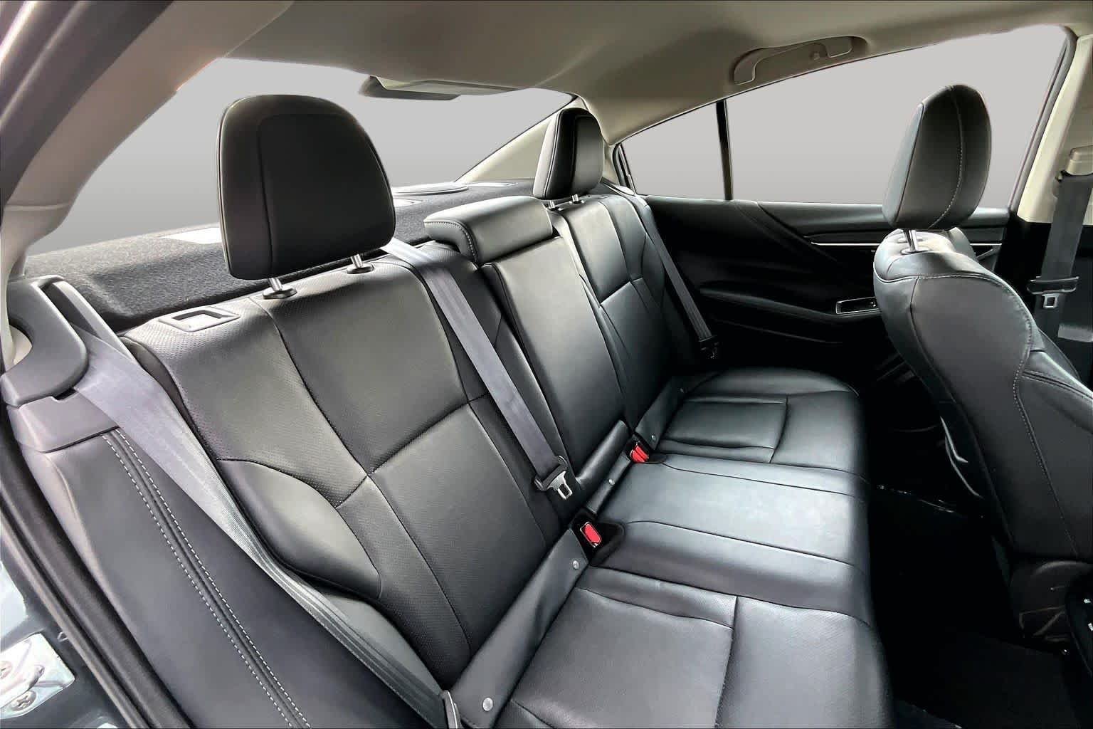 Used 2024 Magnetite Gray Metallic Subaru Touring XT image 39