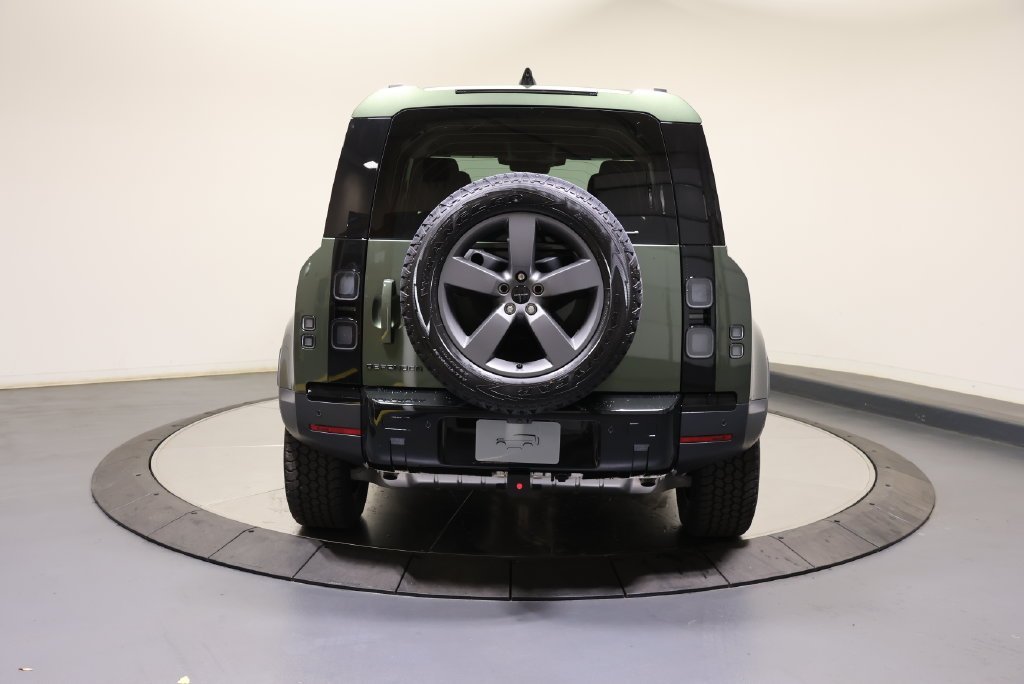 New 2026 Woolstone Green LAND ROVER S image 4