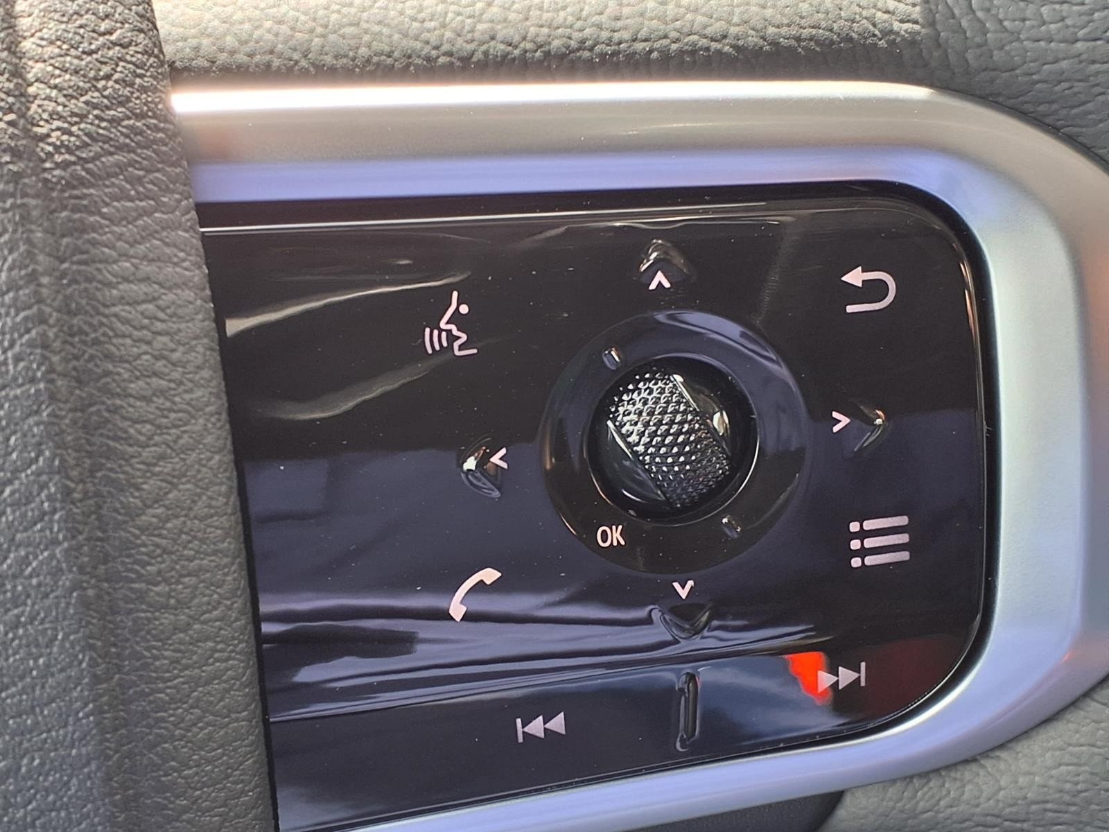 2026 Nissan Armada SV Black at Robbins Nissan