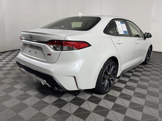 Certified Used 2022 Pearl Toyota SE image 7