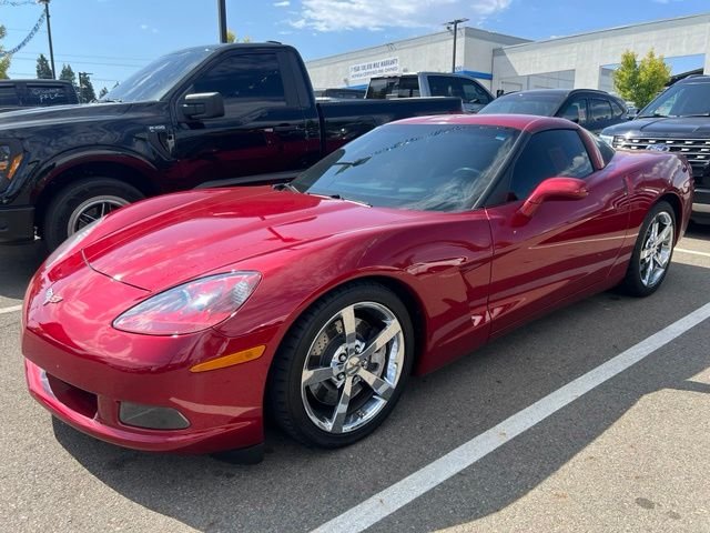 Used 2008 Red Chevrolet Preferred Equip Group 3LT image 1