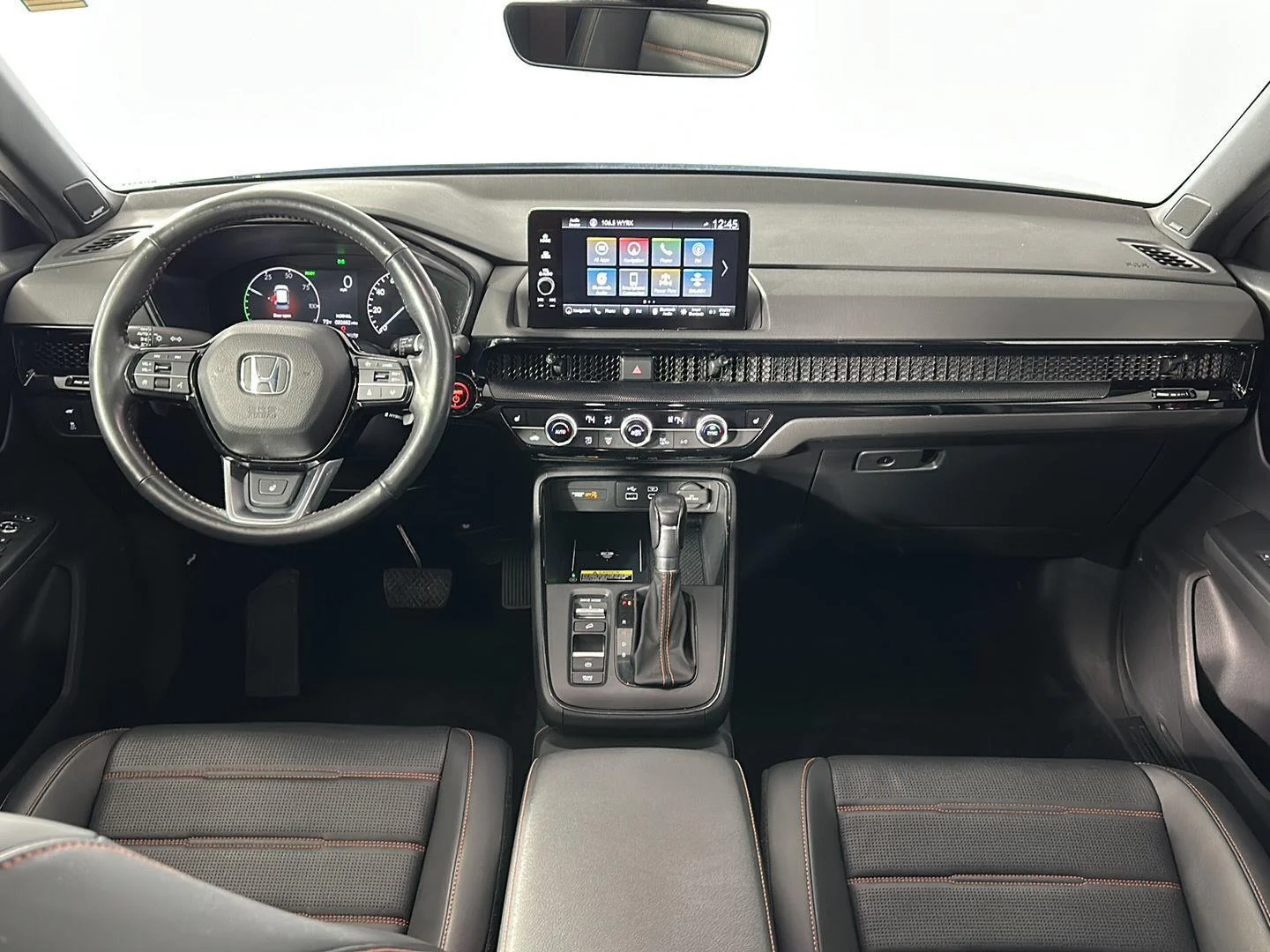 Used 2024 Lunar Silver Metallic Honda Sport Touring image 20
