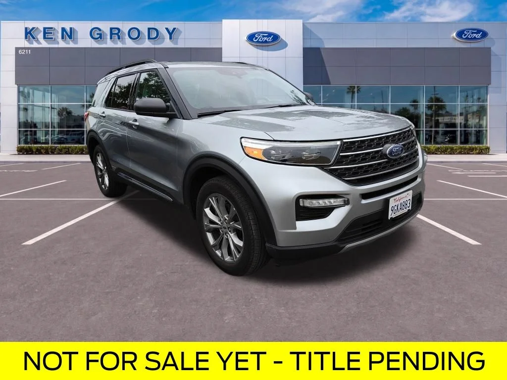 2023 Ford Explorer XLT 4WD's photo