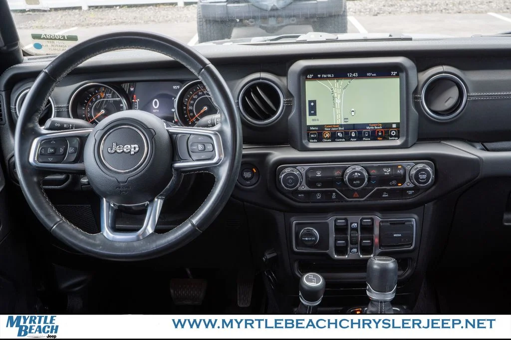 Used 2021 Black Clearcoat Jeep Overland image 14
