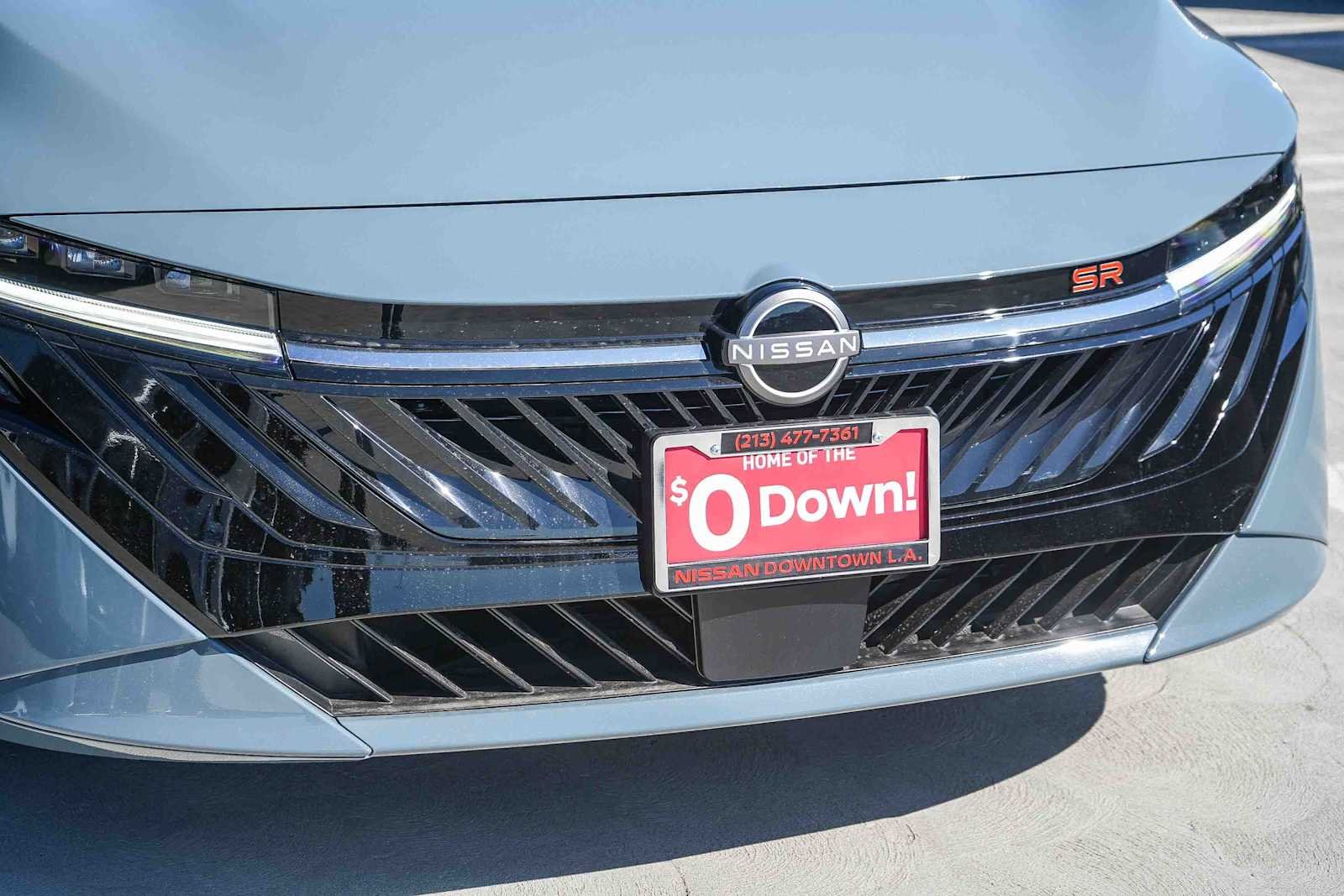 New 2027 Atlantic Gray Metallic / Super Black Two-tone Nissan SR image 5