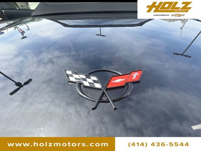 Used 2001 Black Chevrolet 2dr Convertible image 29
