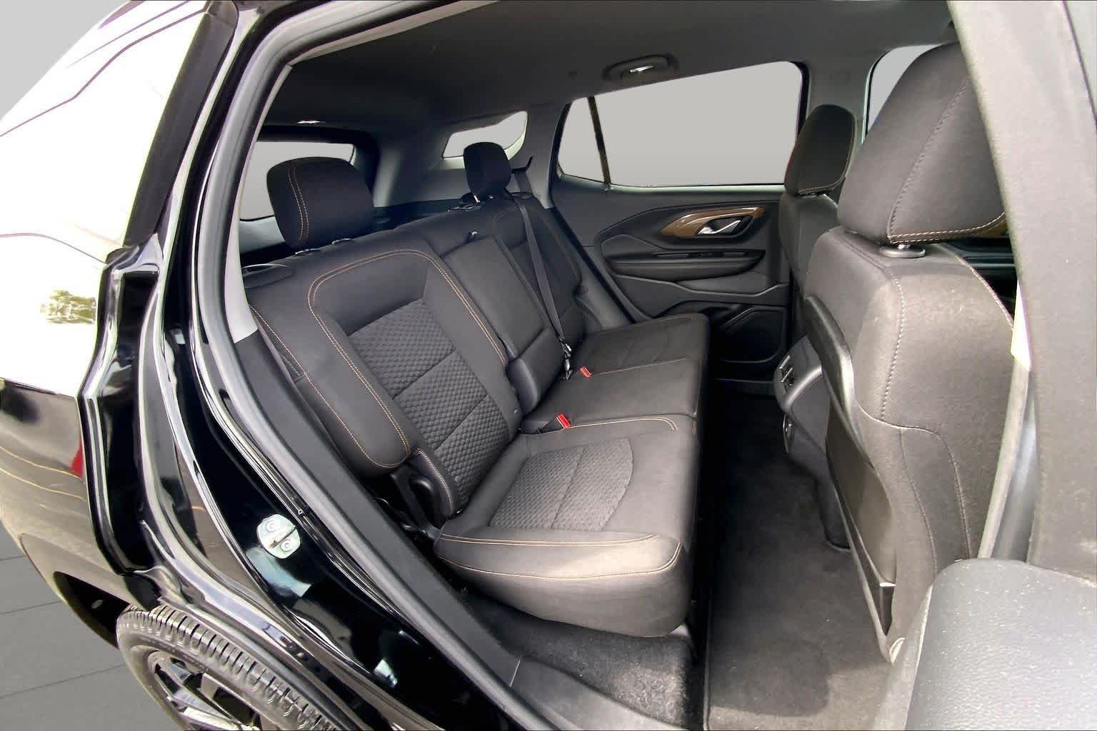 Used 2019 Ebony Twilight Metallic GMC SLE image 20