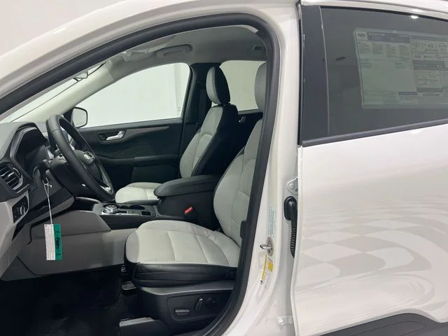 Used 2024 Star White Ford Base image 11