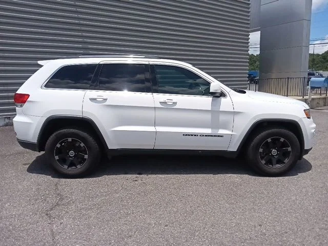 Used 2017 Jeep Grand Cherokee Laredo E with VIN 1C4RJEAG4HC846820 for sale in Fort Payne, AL
