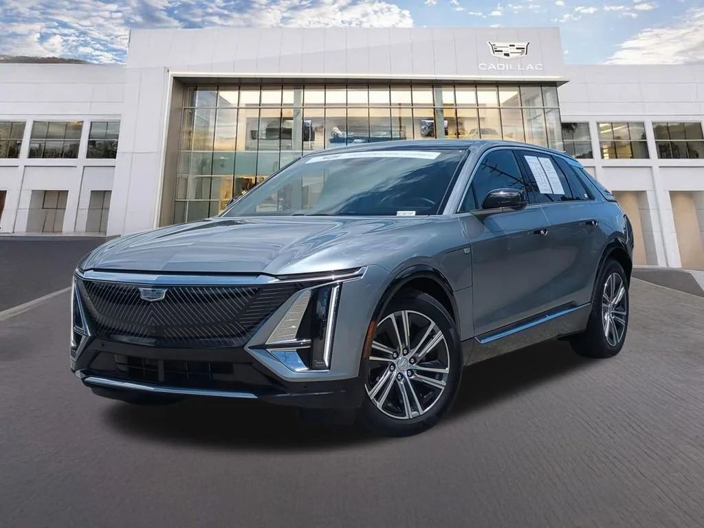 2024 Cadillac Lyriq Luxury 1 AWD's photo