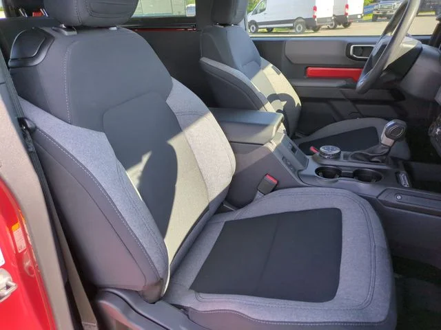 Used 2022 Red Ford Base image 32