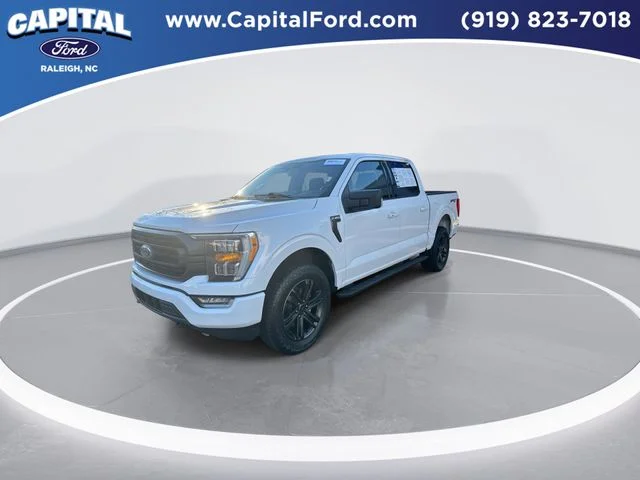 Used 2022 White Ford XLT image 4