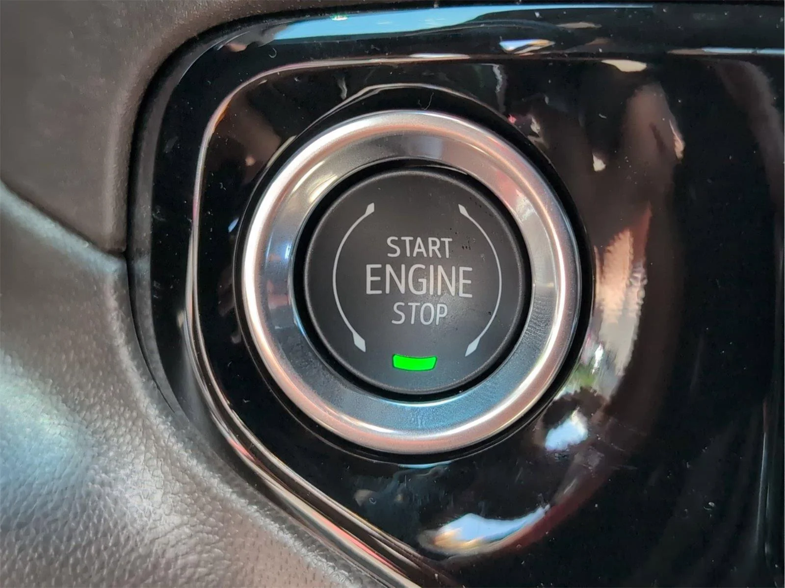 New 2026 Summit White GMC SLT image 17