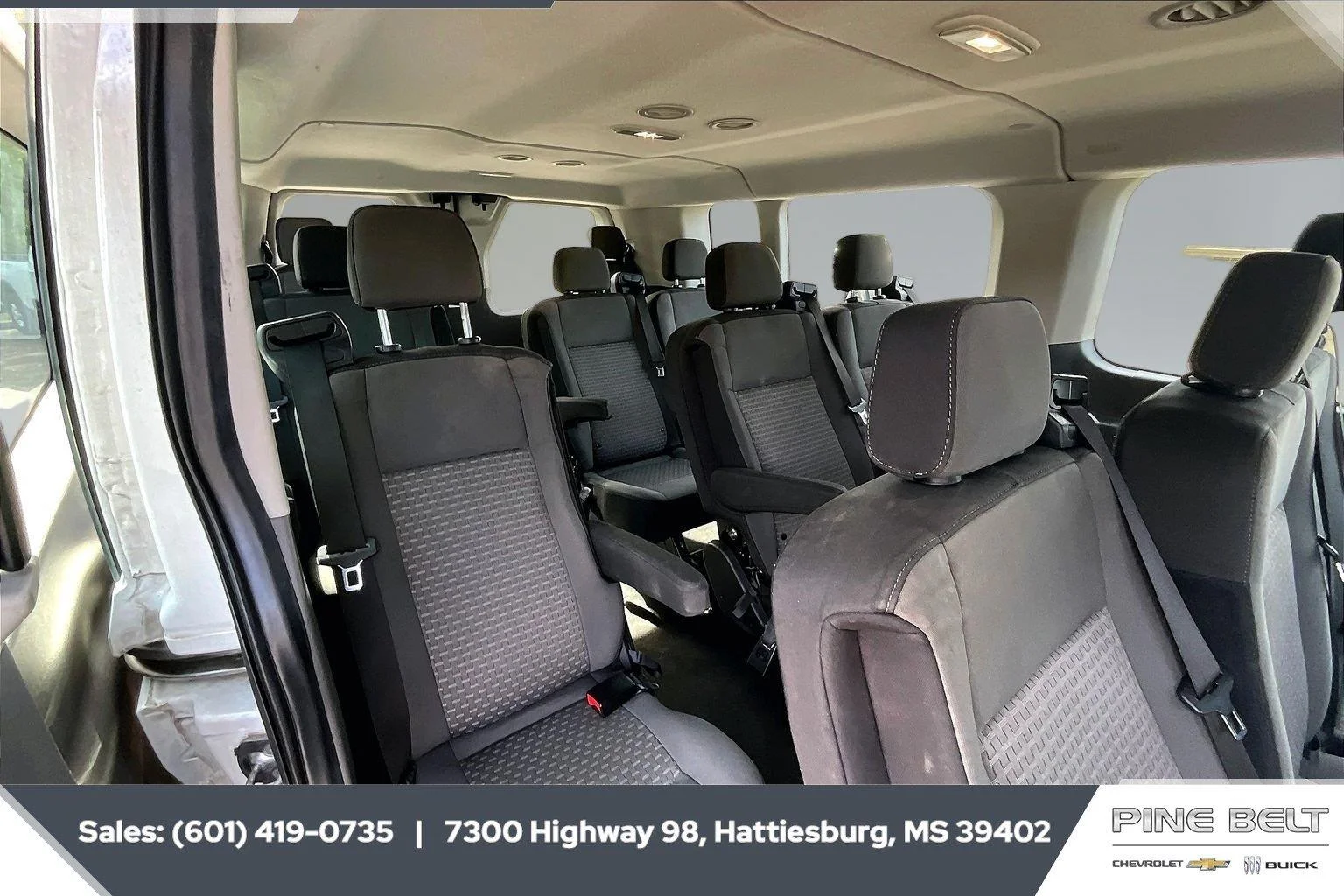 Used 2023 Oxford White Ford 350 XLT image 21