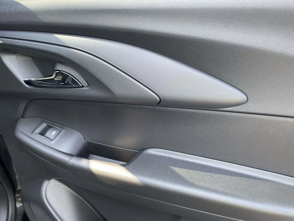 New 2026 Mosaic Black Metallic Chevrolet LT image 10