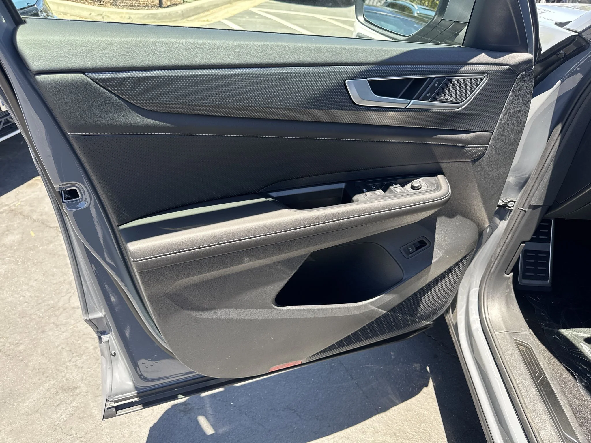 New 2026 Pure Gray Volkswagen 2.0T SEL Premium R-Line image 12