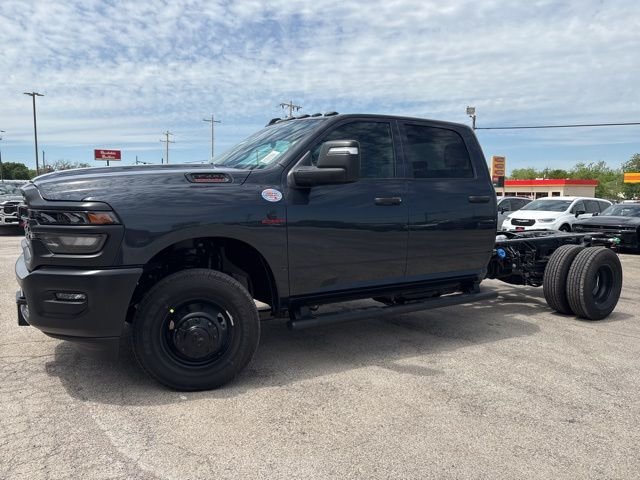New 2026 Forged Blue Metallic Exterior Paint RAM Tradesman image 34
