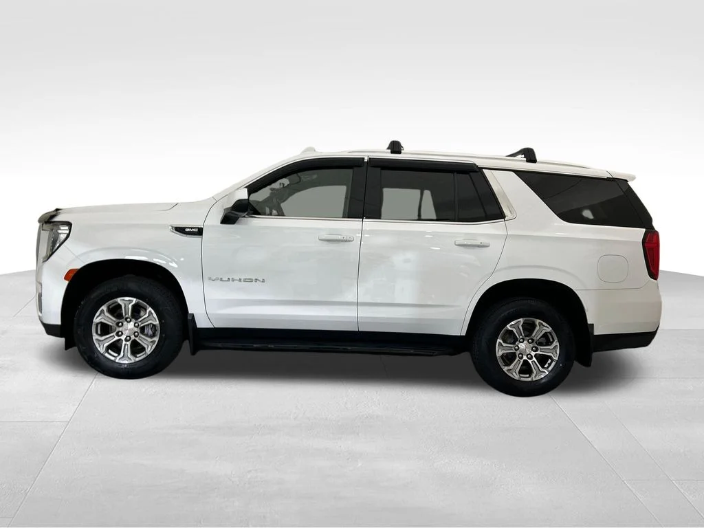 Used 2022 White GMC SLE image 2