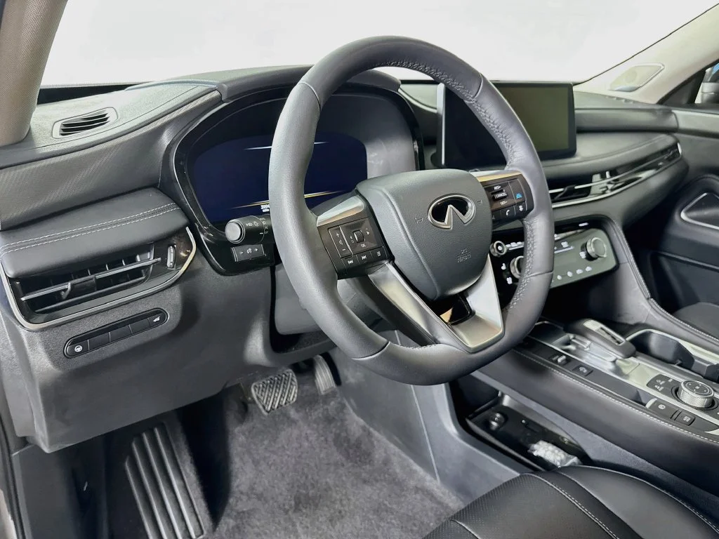Certified Used 2027 Gray INFINITI LUXE image 12