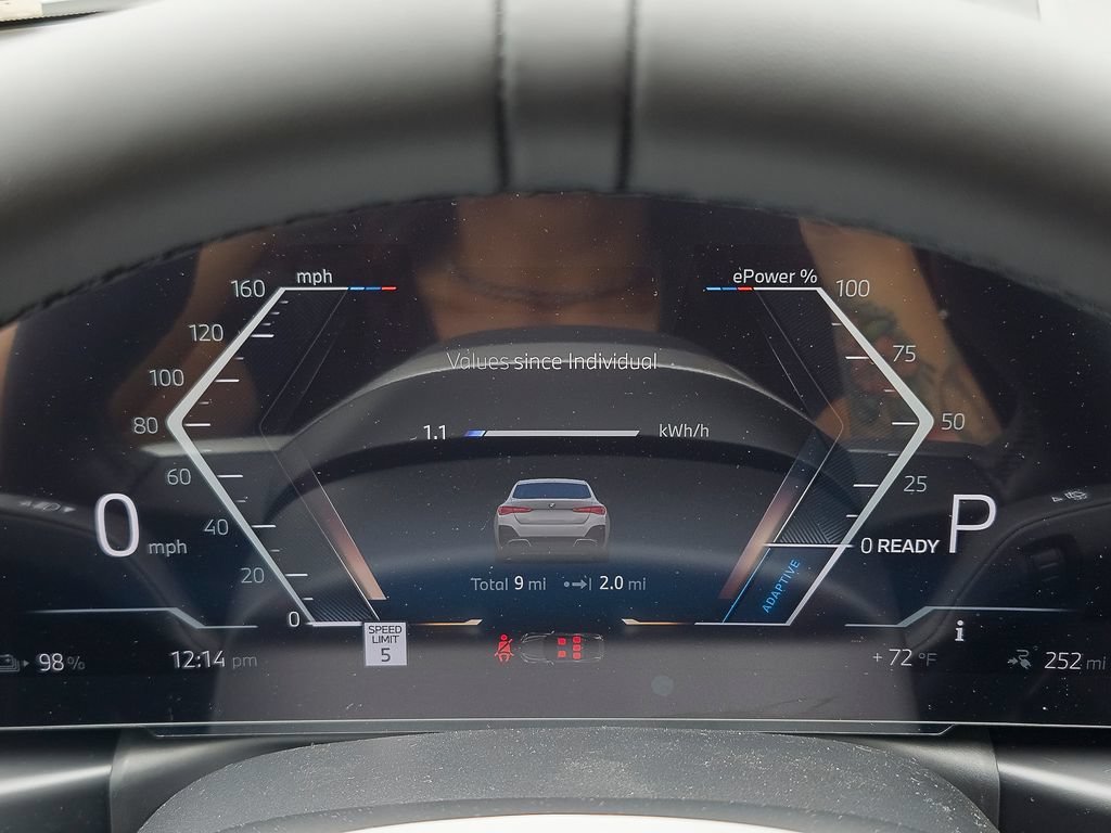 New 2026 Alpine White BMW xDrive40 image 13