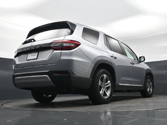 Certified Used 2024 Lunar Silver Metallic Honda AWD EX-L image 64