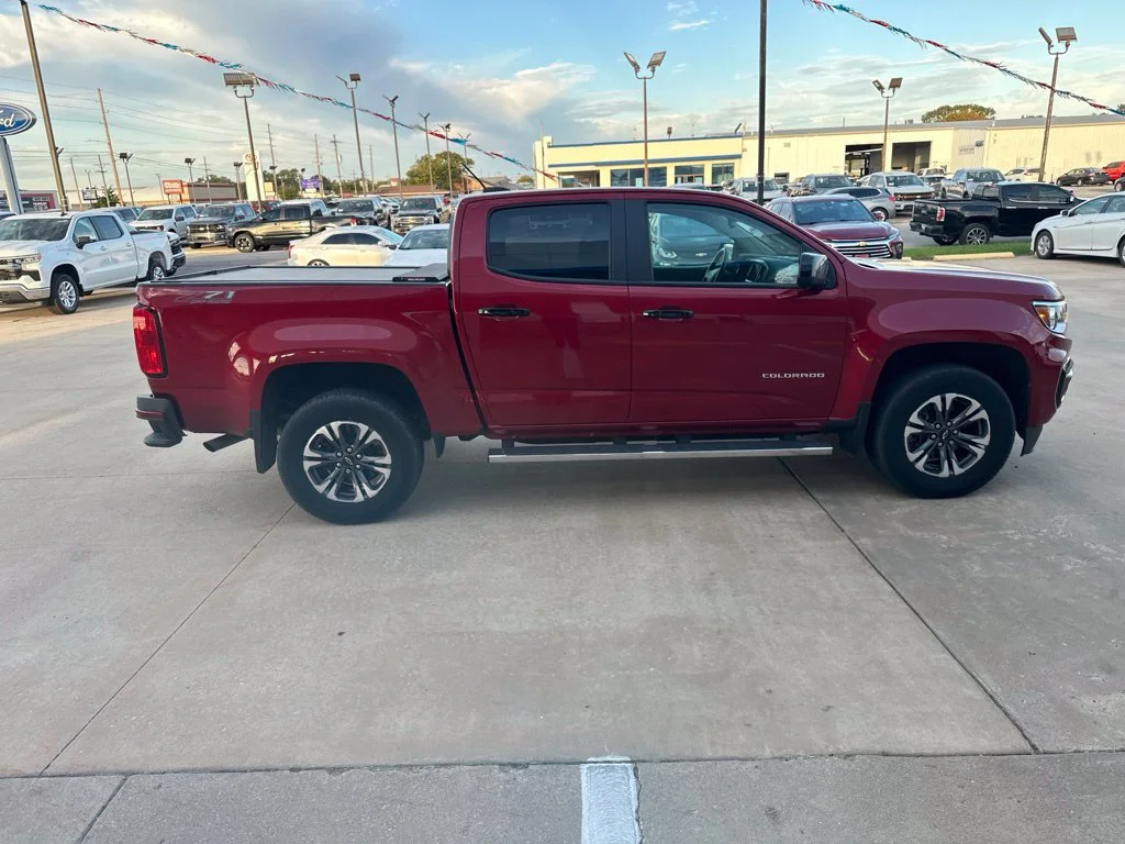 Used 2021 CHERRY RED TINTCOAT Chevrolet 4WD Z71 image 35
