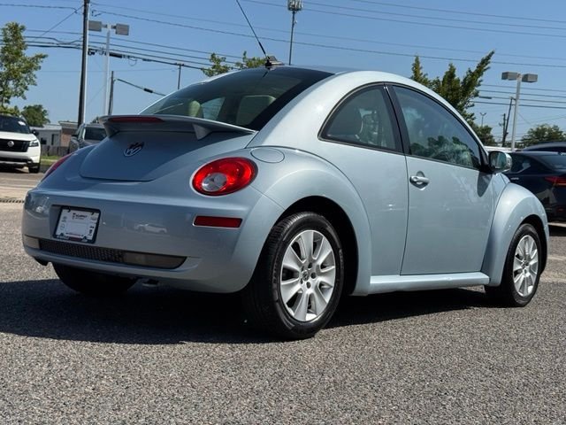 Used 2010 Heaven Blue Metallic Volkswagen 2.5L image 7